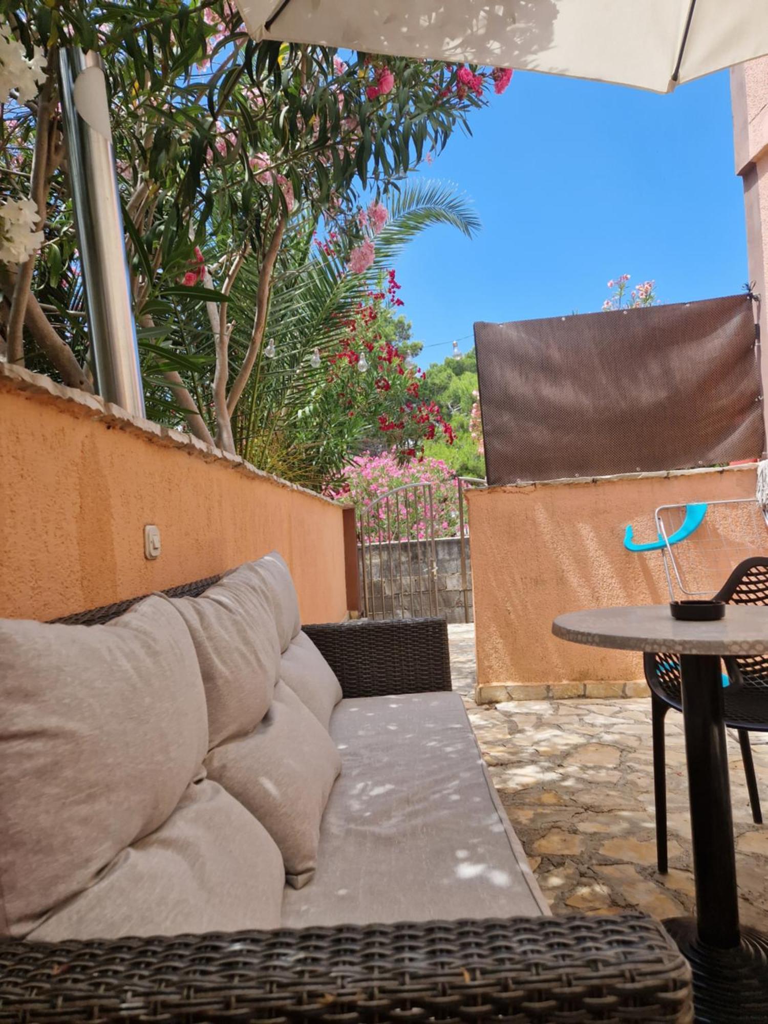 Aurelia Apartments, Vir Ngoại thất bức ảnh